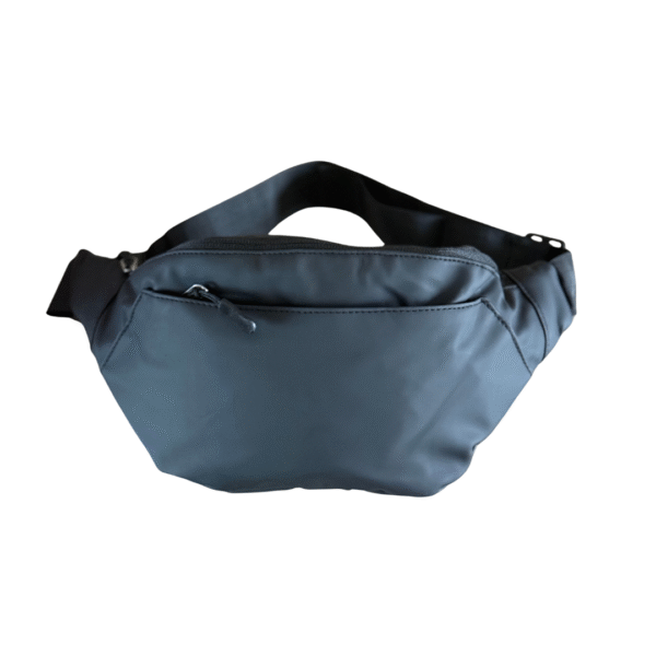 Men’s waist bag worn around the hips, adjustable strap and spacious design for outdoor use